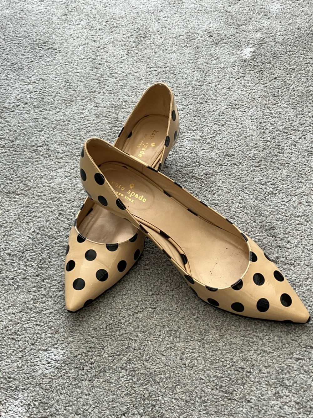 Adorable Kate Spade Patent Kitten Heels size 10 - Picture 2 of 10